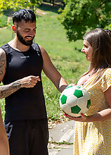 Mature.nl - Big Breasted Milf Susi Is Getting A Foursome With Three Younger Guys