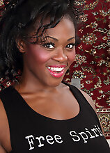 Curvy Sunny Works Out