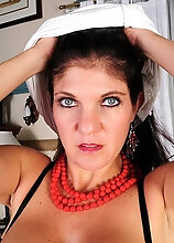 Busty Housewife Coralyn Jewel Pulls Her Panties Down Past Her Great Ass.
