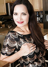 Gianna Chanel Elegant And Seductive